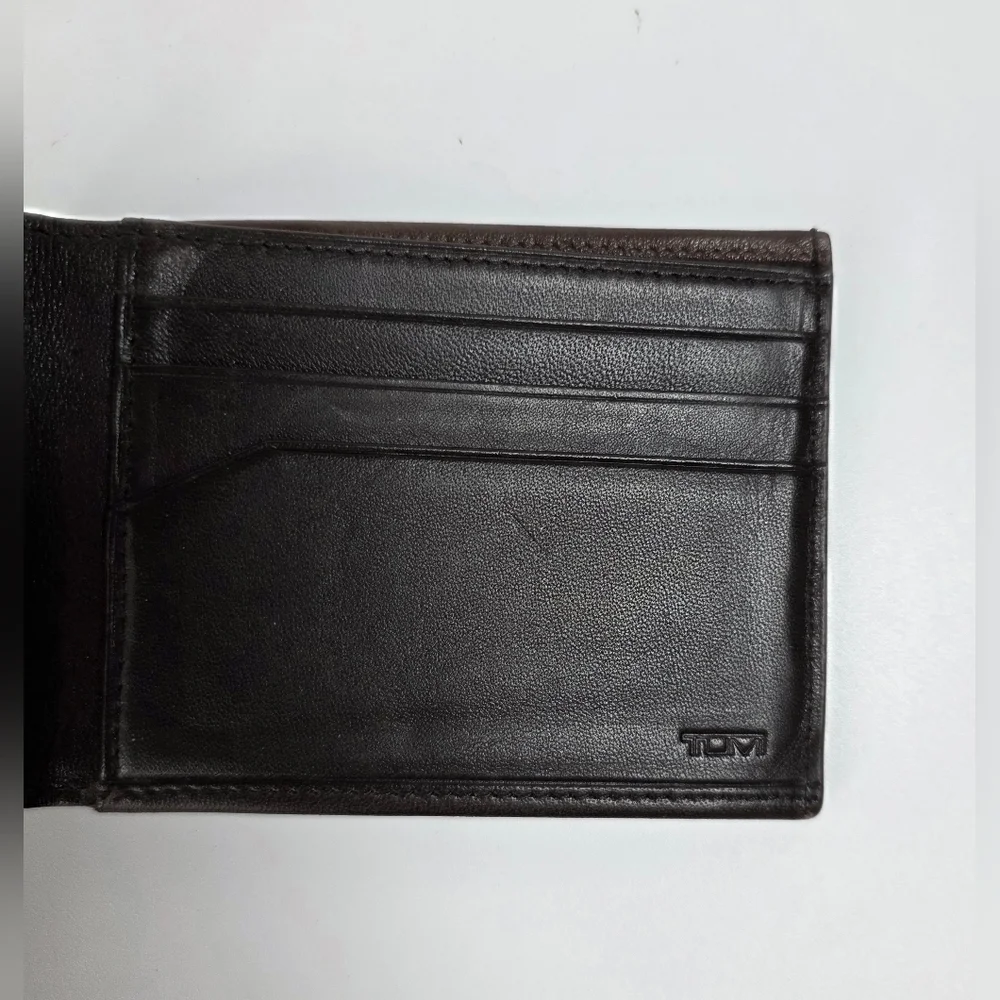 Tumi Bifold Men's Brown Leather Two Tone Wallet